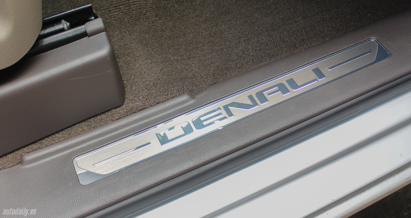 Ảnh chi tiết GMC Sierra 1500 Denali 2016 GMC_Sierra_1500_Denali (17).jpg