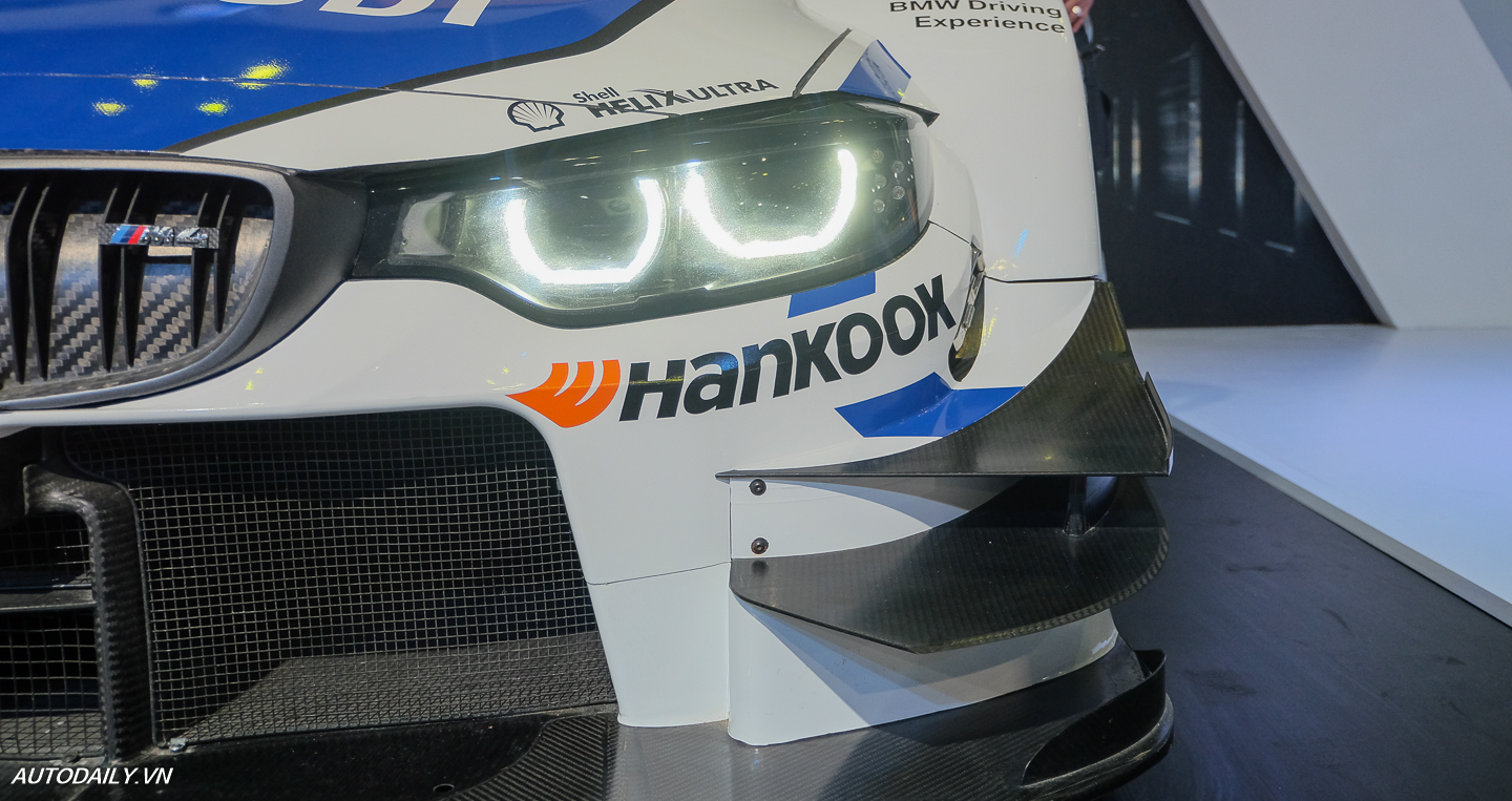 Ảnh chi tiết xe đua BMW M4 DTM tại Việt Nam BMW_M4_DTM (6).jpg