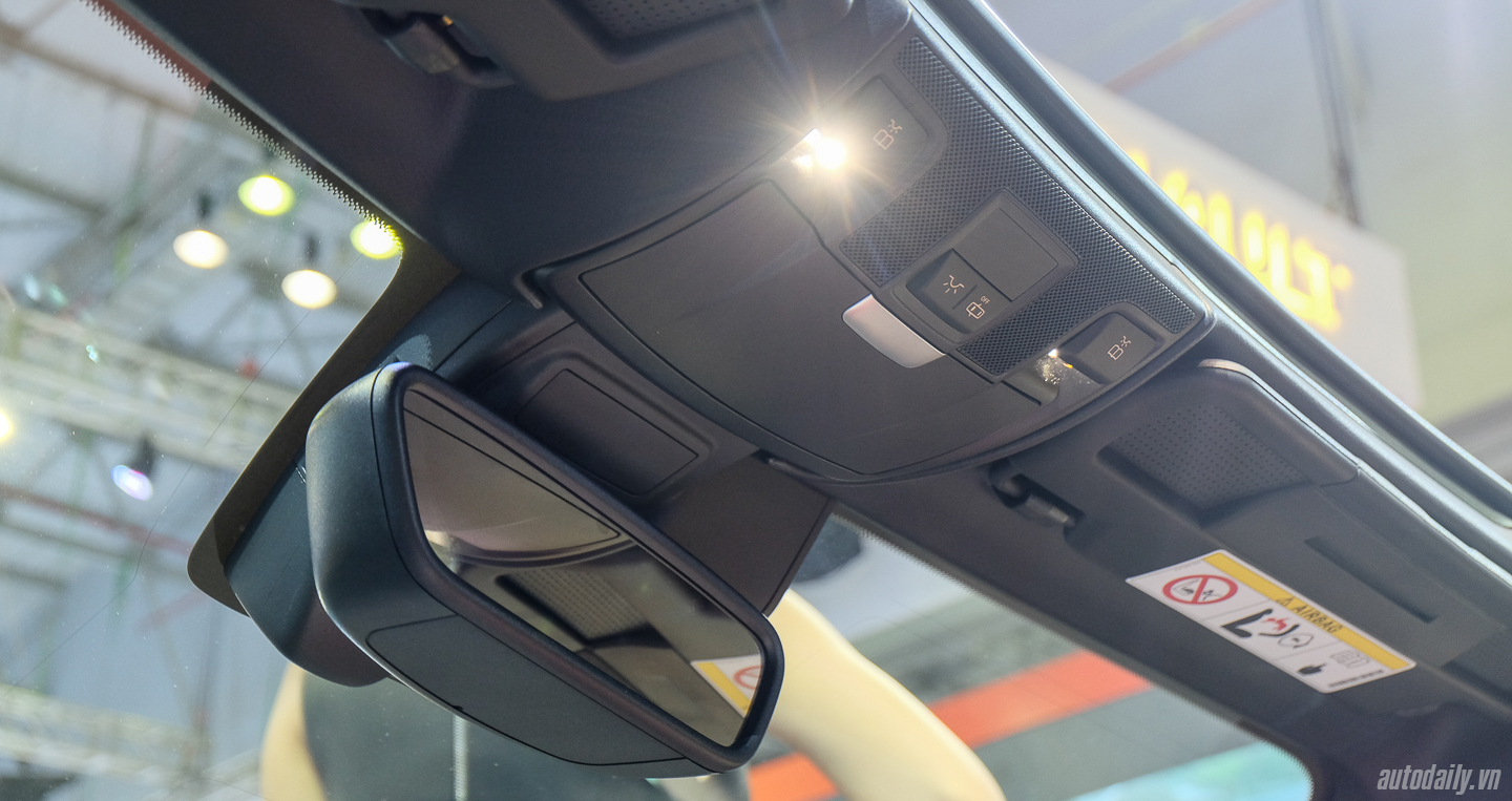 Ảnh chi tiết Mercedes-AMG SLC 43 tại Việt Nam Mercedes-AMG_SLC_43 (27).jpg