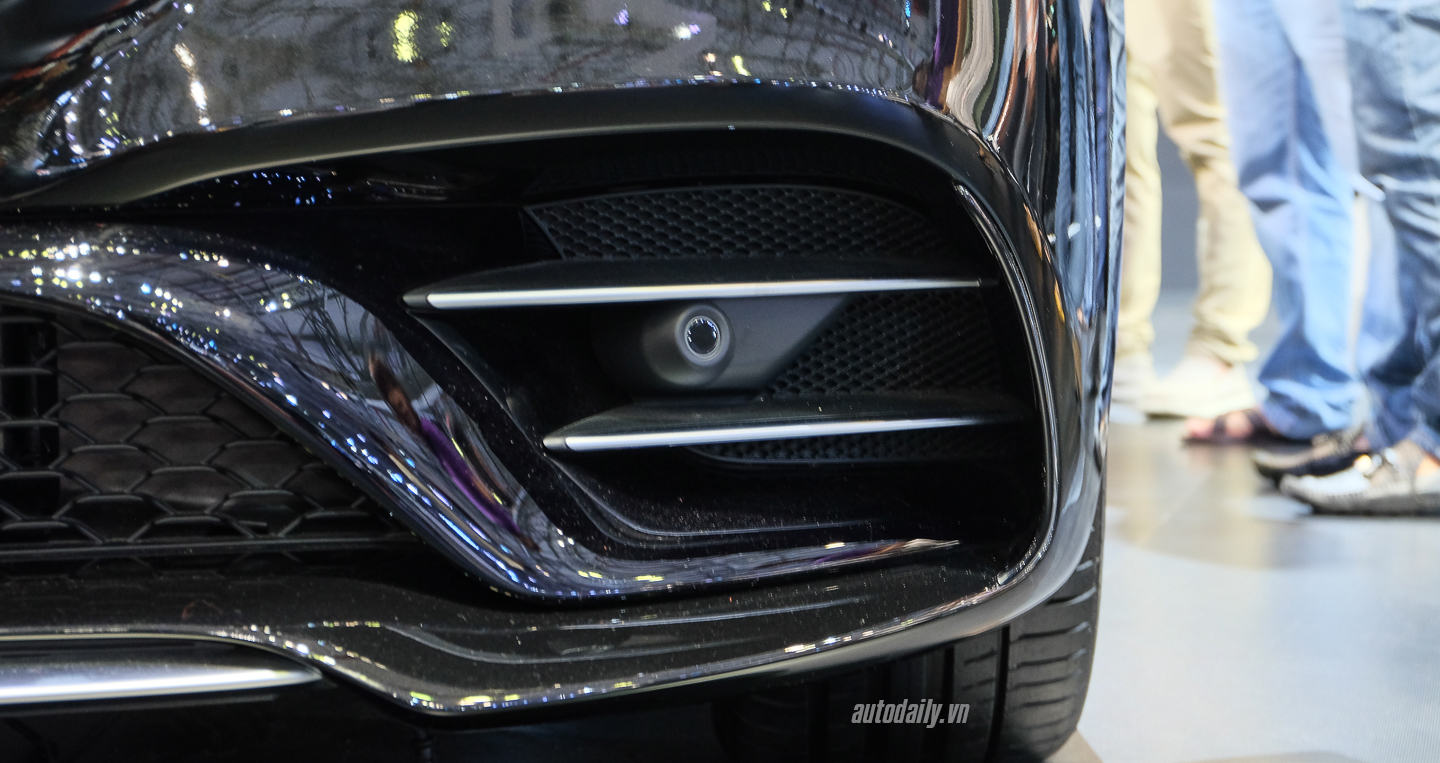 Ảnh chi tiết Mercedes-AMG SLC 43 tại Việt Nam Mercedes-AMG_SLC_43 (32).jpg