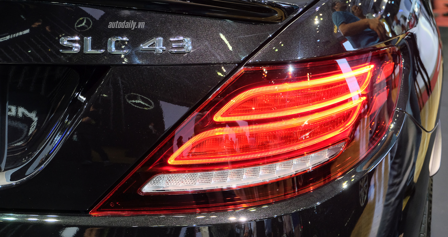 Ảnh chi tiết Mercedes-AMG SLC 43 tại Việt Nam Mercedes-AMG_SLC_43 (37).jpg