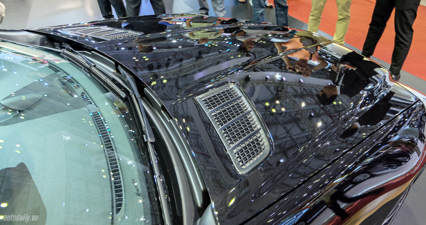 Ảnh chi tiết Mercedes-AMG SLC 43 tại Việt Nam Mercedes-AMG_SLC_43 (43).jpg