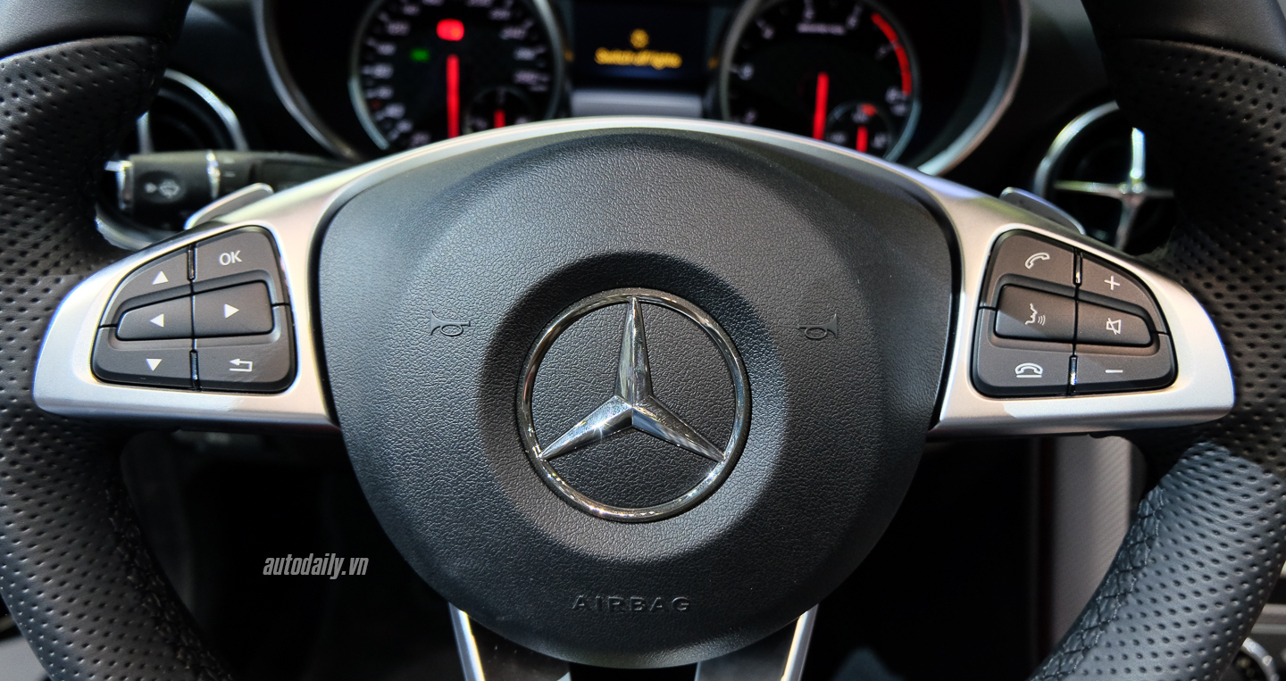 Ảnh chi tiết Mercedes-AMG SLC 43 tại Việt Nam Mercedes-AMG_SLC_43 (51).jpg