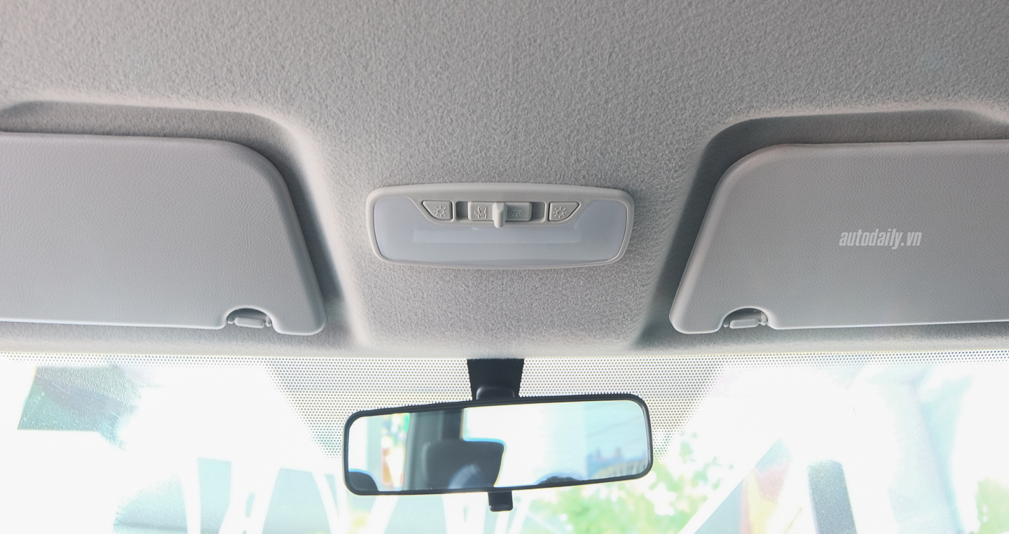 Xem thêm ảnh mẫu SUV 5 chỗ UAZ Patriot UAZ_Patriot (15).jpg