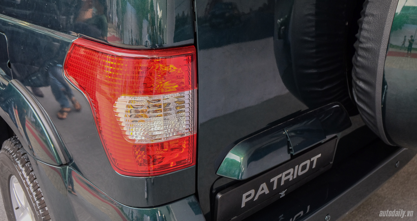 Xem thêm ảnh mẫu SUV 5 chỗ UAZ Patriot UAZ_Patriot (20).jpg