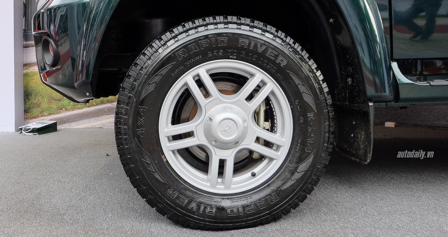 Xem thêm ảnh mẫu SUV 5 chỗ UAZ Patriot UAZ_Patriot (6).jpg