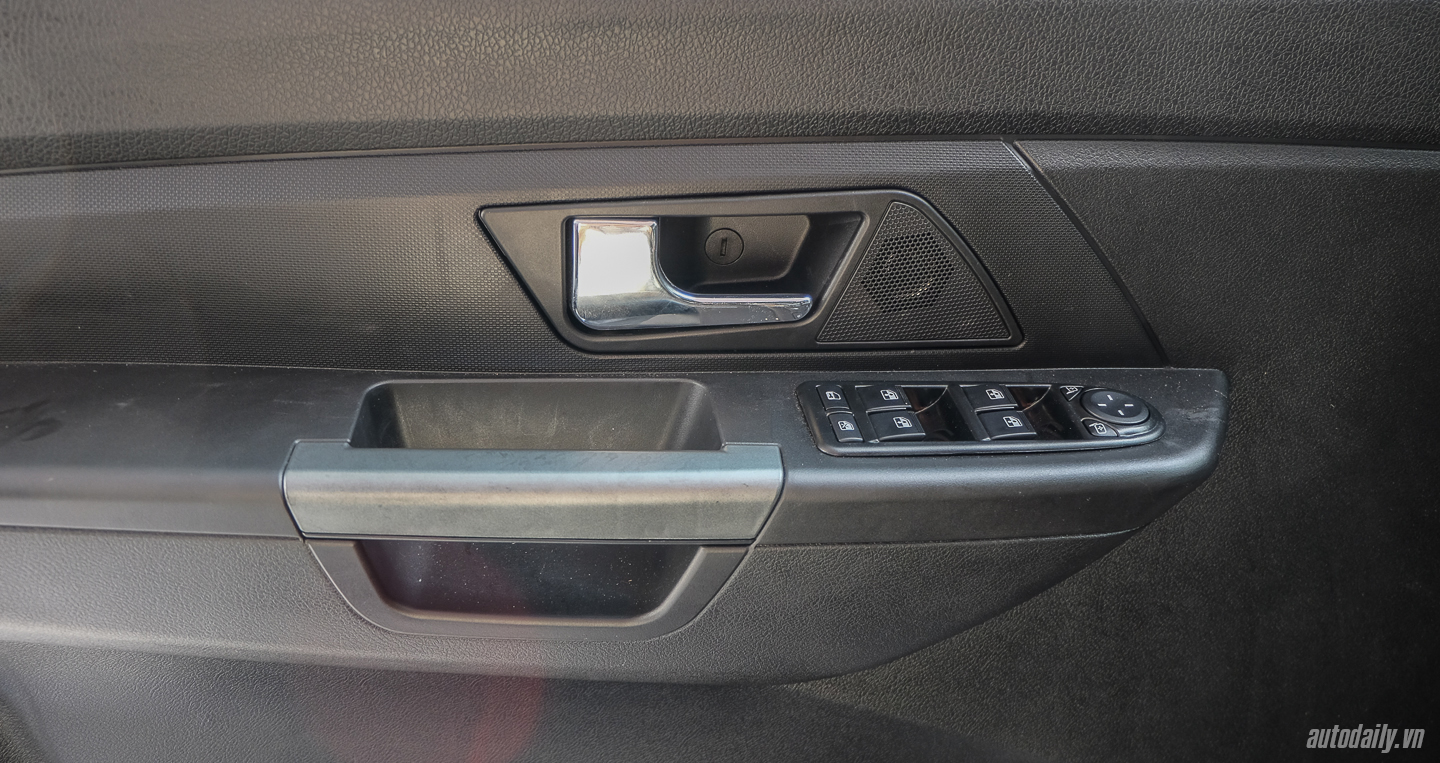 Xem thêm ảnh mẫu bán tải UAZ Pick Up UAZ_Pick_UP (22).jpg