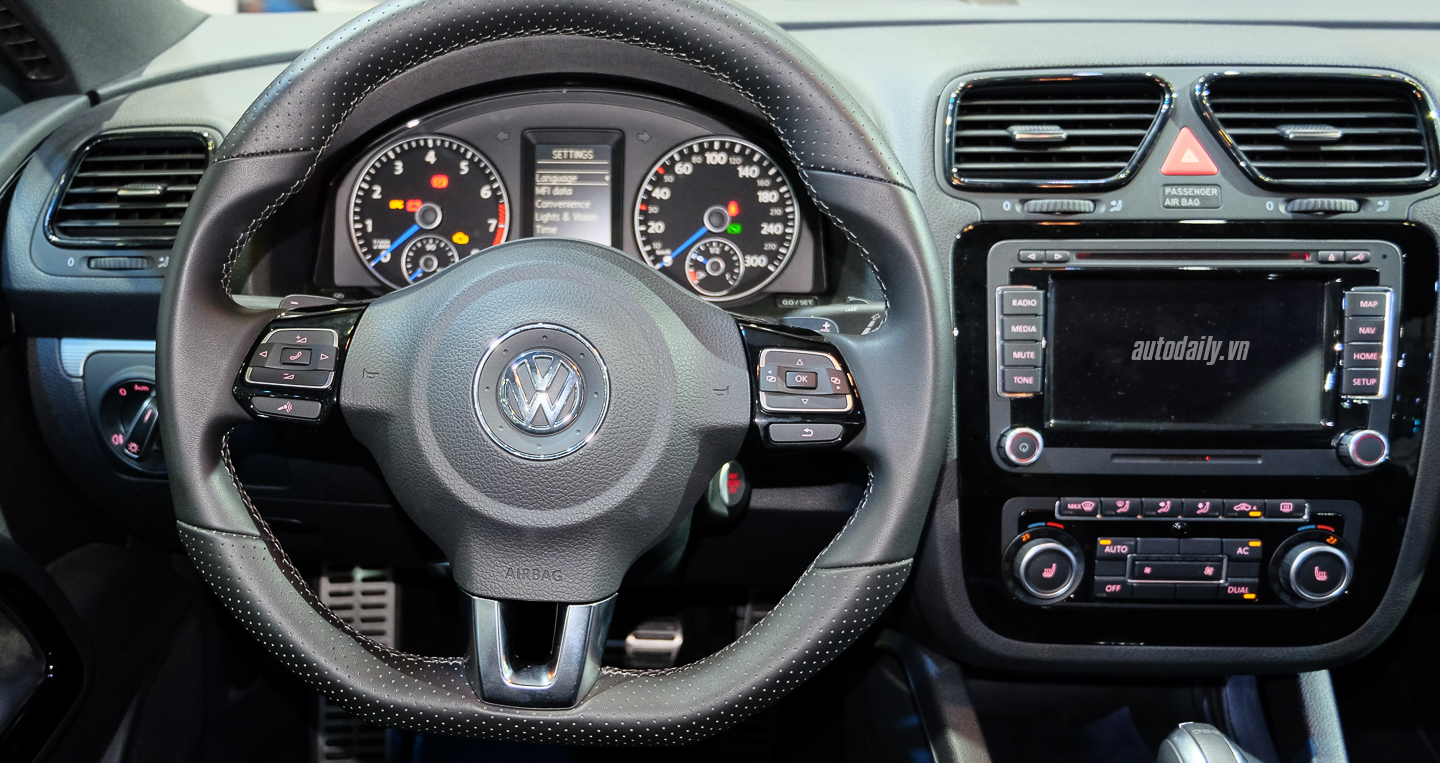 Xem thêm ảnh Volkswagen Scirocco R 2016 Volkswagen_Scirocco_R_2016 (27).jpg