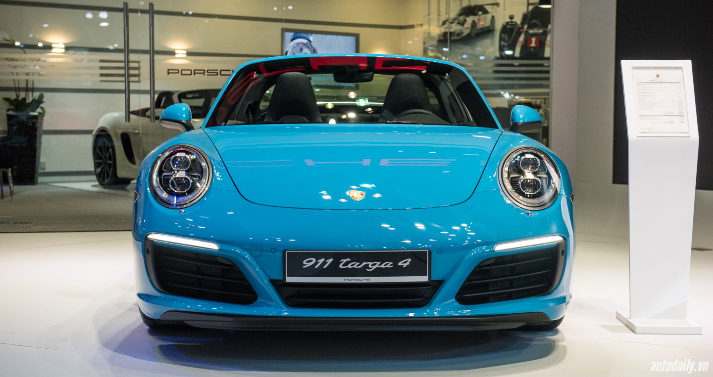 911-targa-4-1.jpg