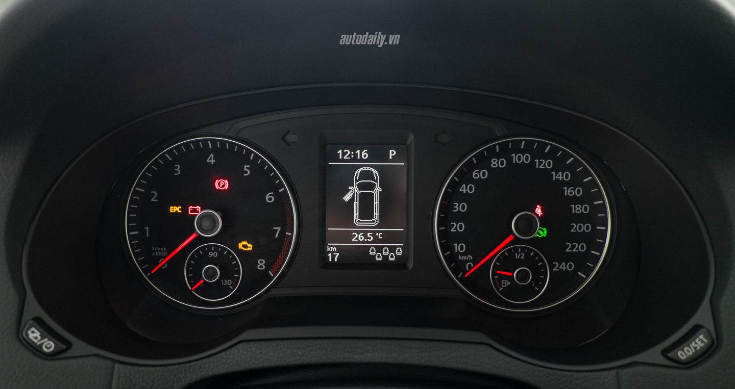 Ảnh chi tiết Volkswagen Sharan giá 1,9 tỷ đồng tại Việt Nam Volkswagen_Sharan (21).jpg