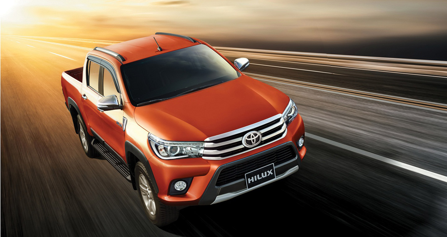 Toyota Hilux 2016 thêm động cơ và hộp số mới, giá từ 697 triệu đồng