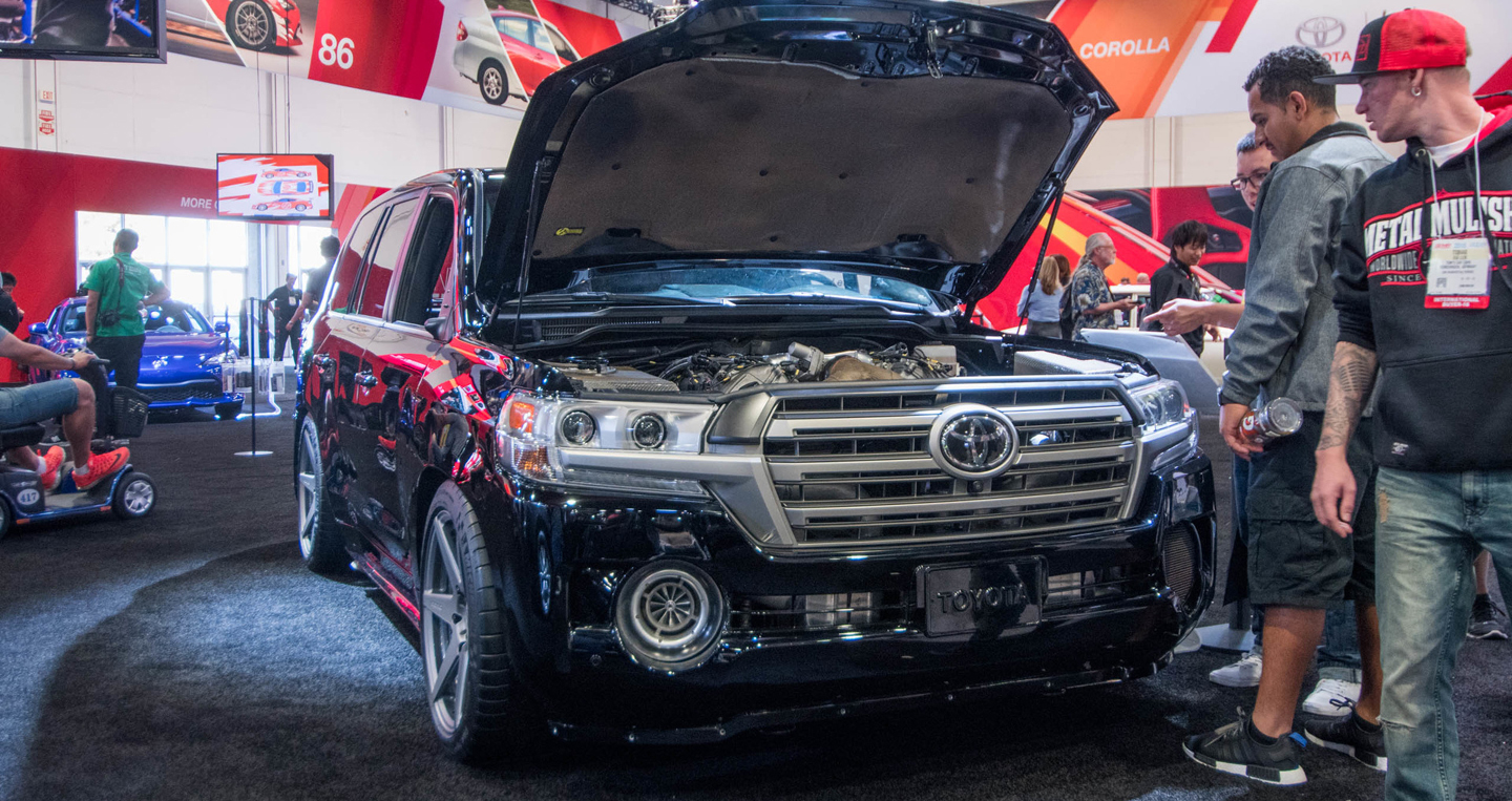 Cận cảnh Toyota Land Cruiser độ mạnh hơn 2.000 mã lực