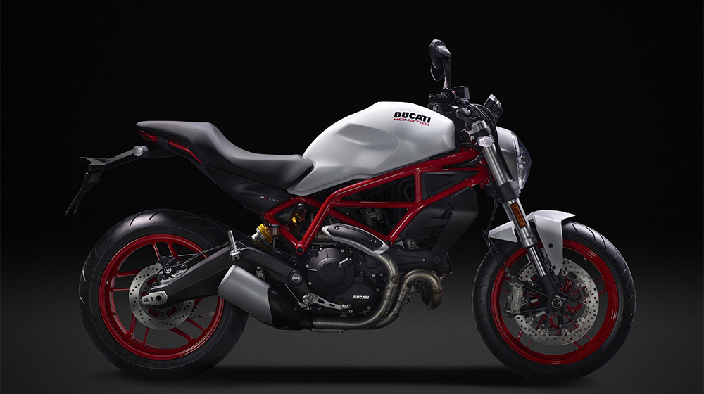 Ducati Monster 797 có giá từ 9.295 USD