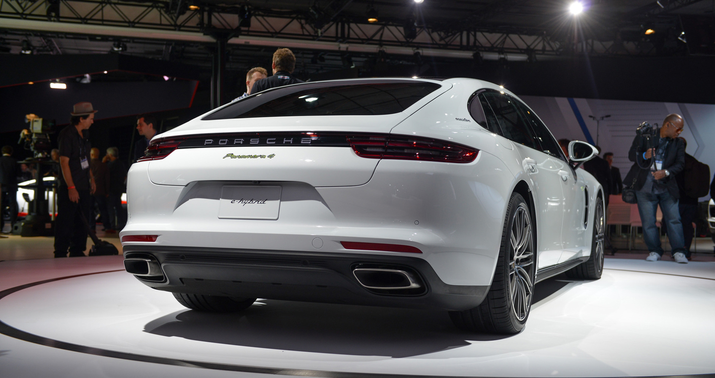 2017-porsche-panamera-4-e-hybrid-executive-la-2016-7.jpg