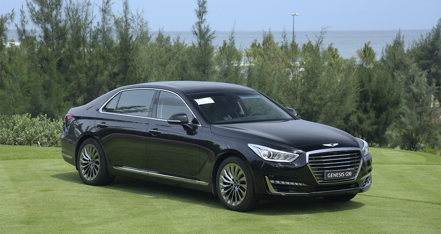 genesis-g90-exterior-13.jpg