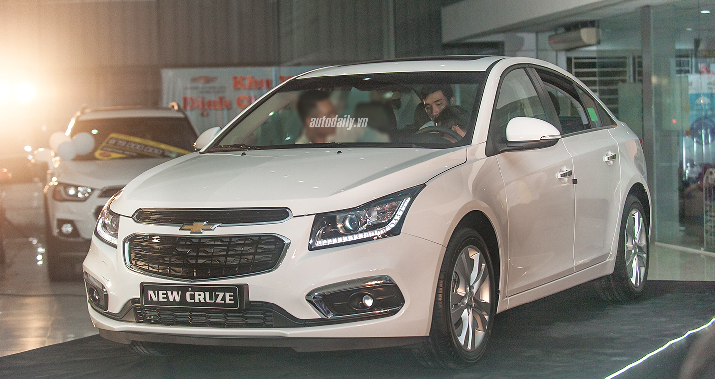 Cận cảnh Chevrolet Cruze phiên bản nâng cấp vừa mắt tại Việt Nam