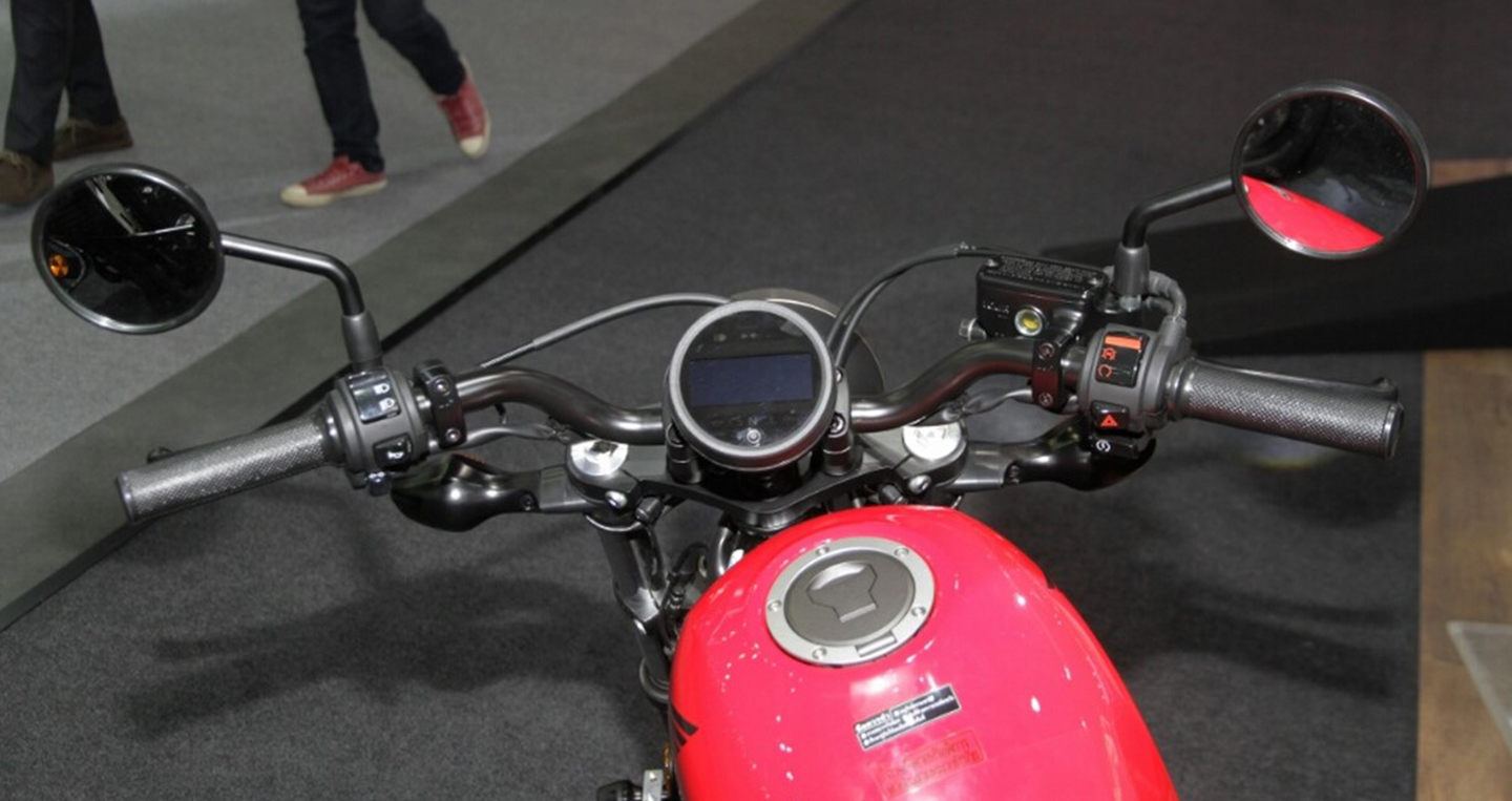 honda-rebel-500-2016-thai-motor-expo-red-handlebar.jpg