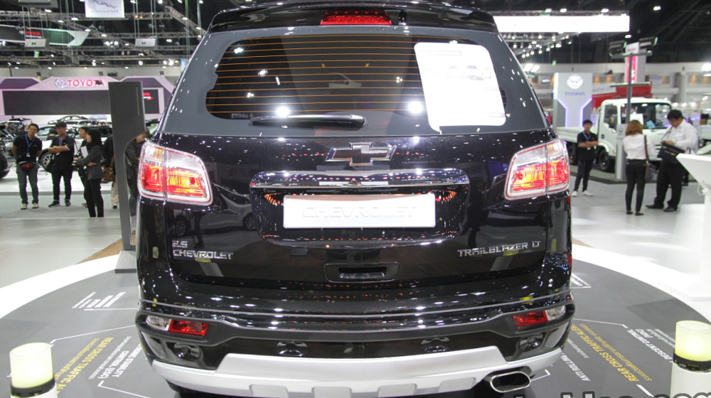 chevrolet-trailblazer-black-dress-2016-5.jpg