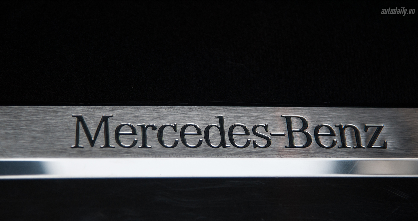 mercedes-g350d-autodaily-14.jpg