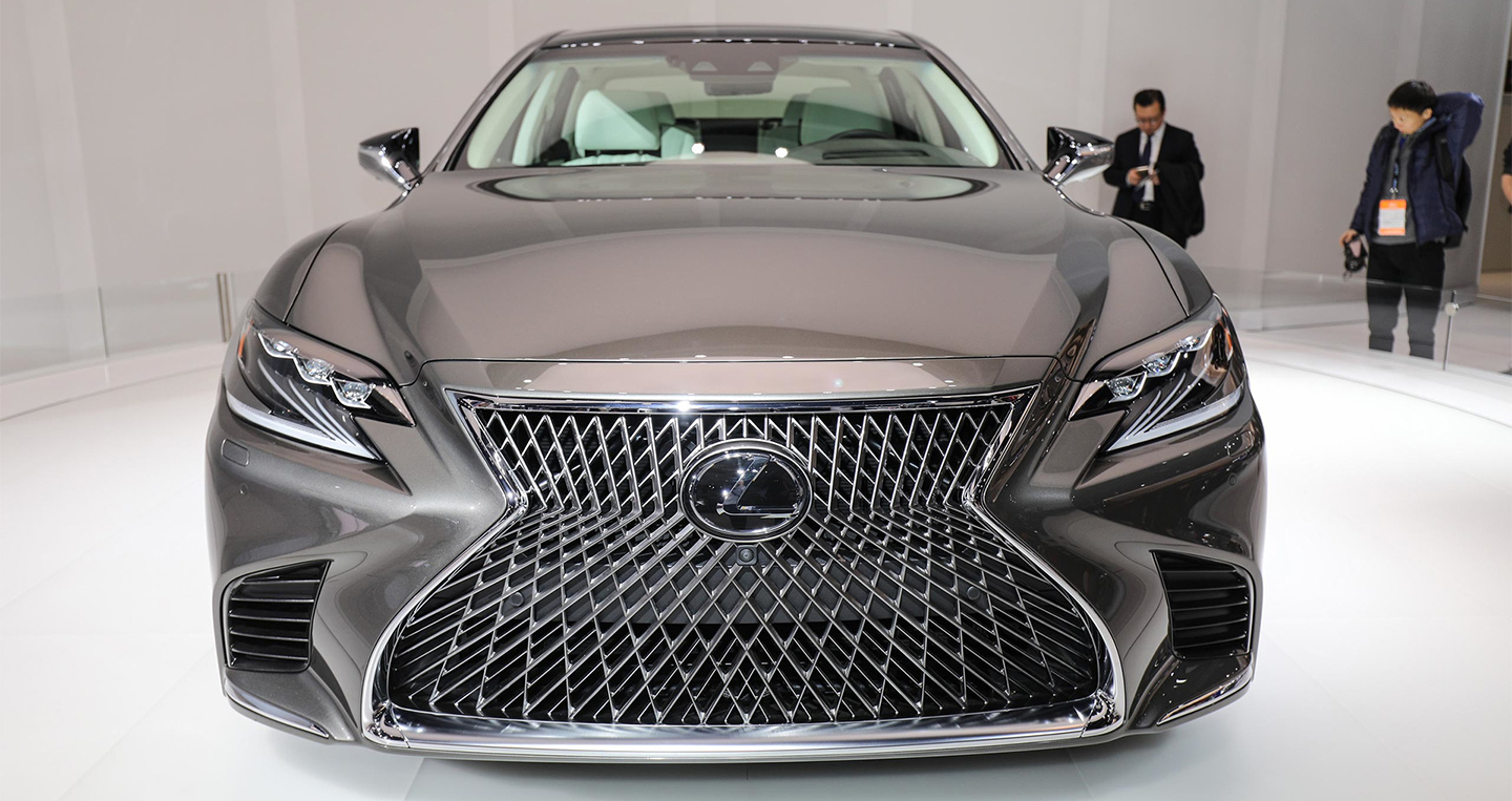 2018-lexus-ls-detroit-2017.jpg