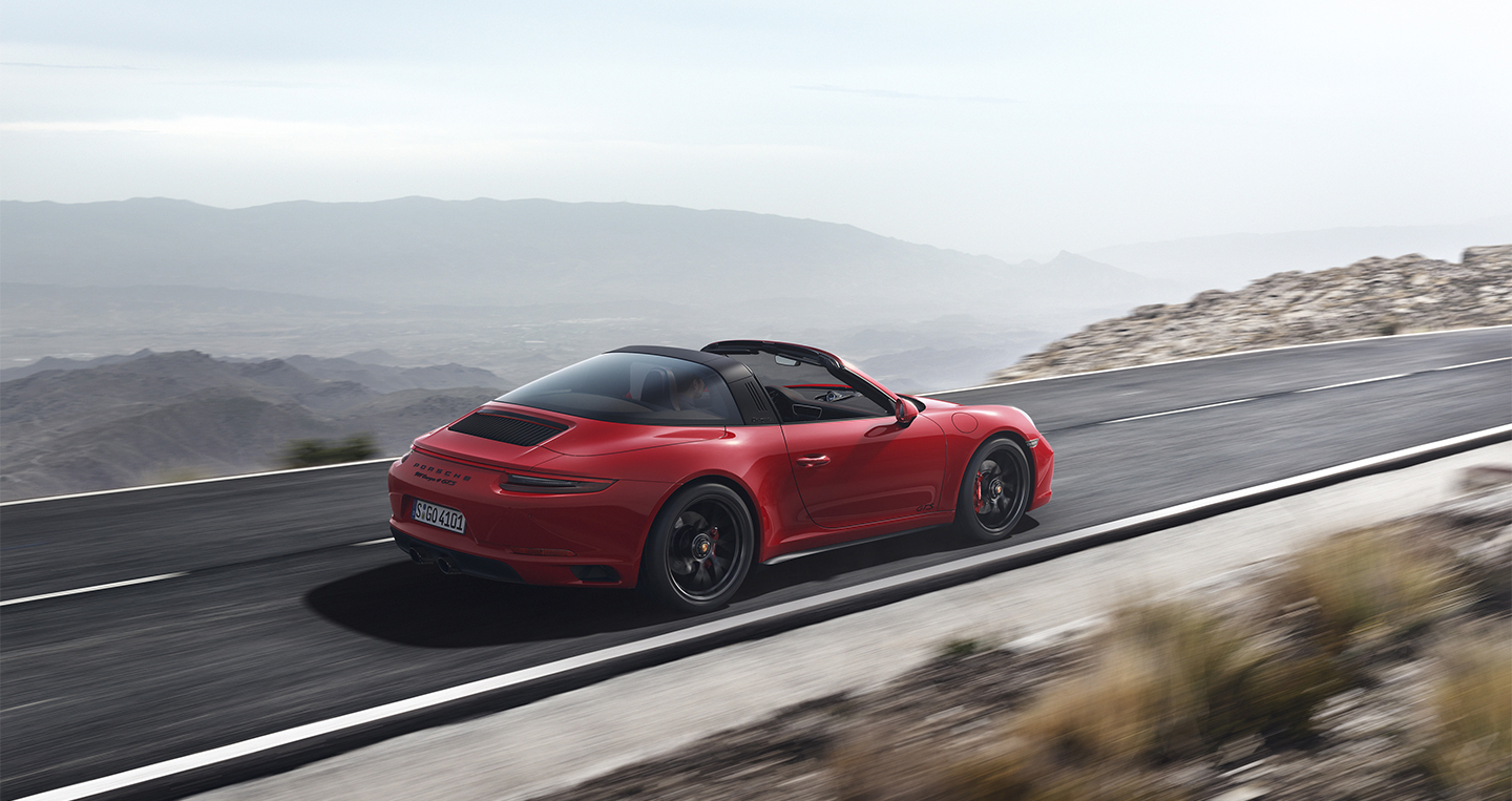 porsche-911-gts-1.jpg