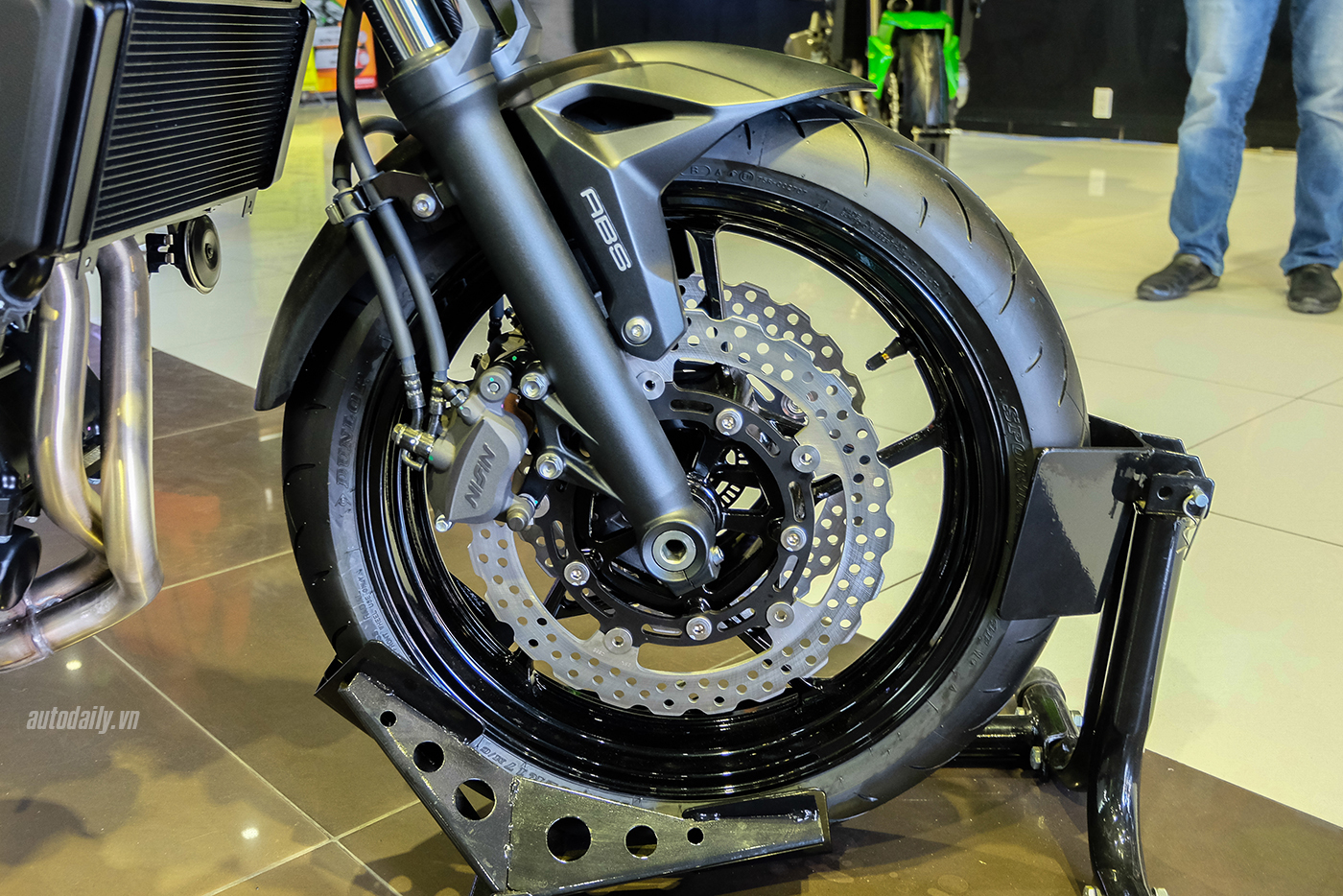 Xem thêm ảnh Kawasaki Z650 ABS 2017 kawasaki-z650-abs-2017-3.jpg