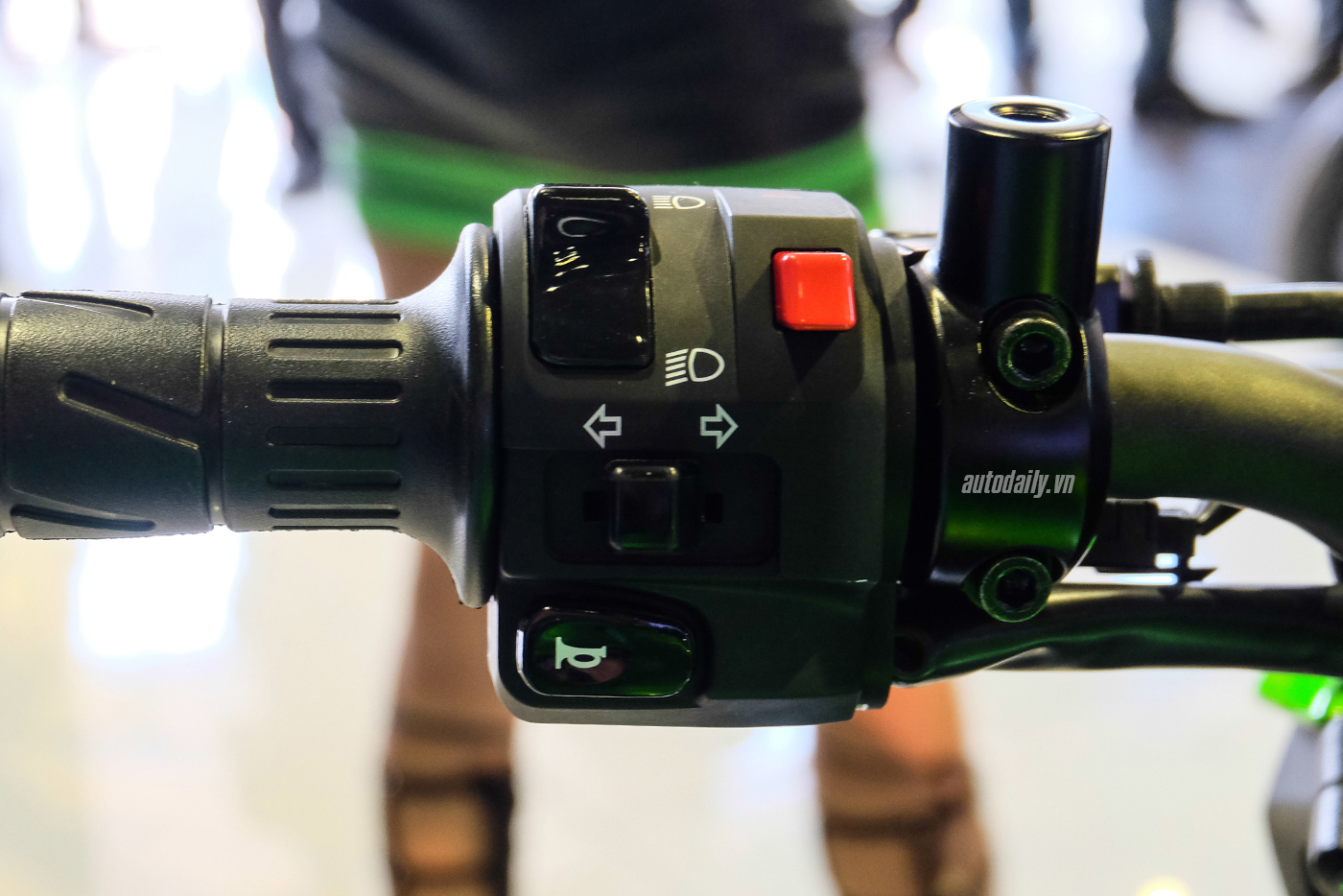 Xem thêm ảnh Kawasaki Z900 ABS 2017 kawasaki-z900-abs-2017-21.jpg