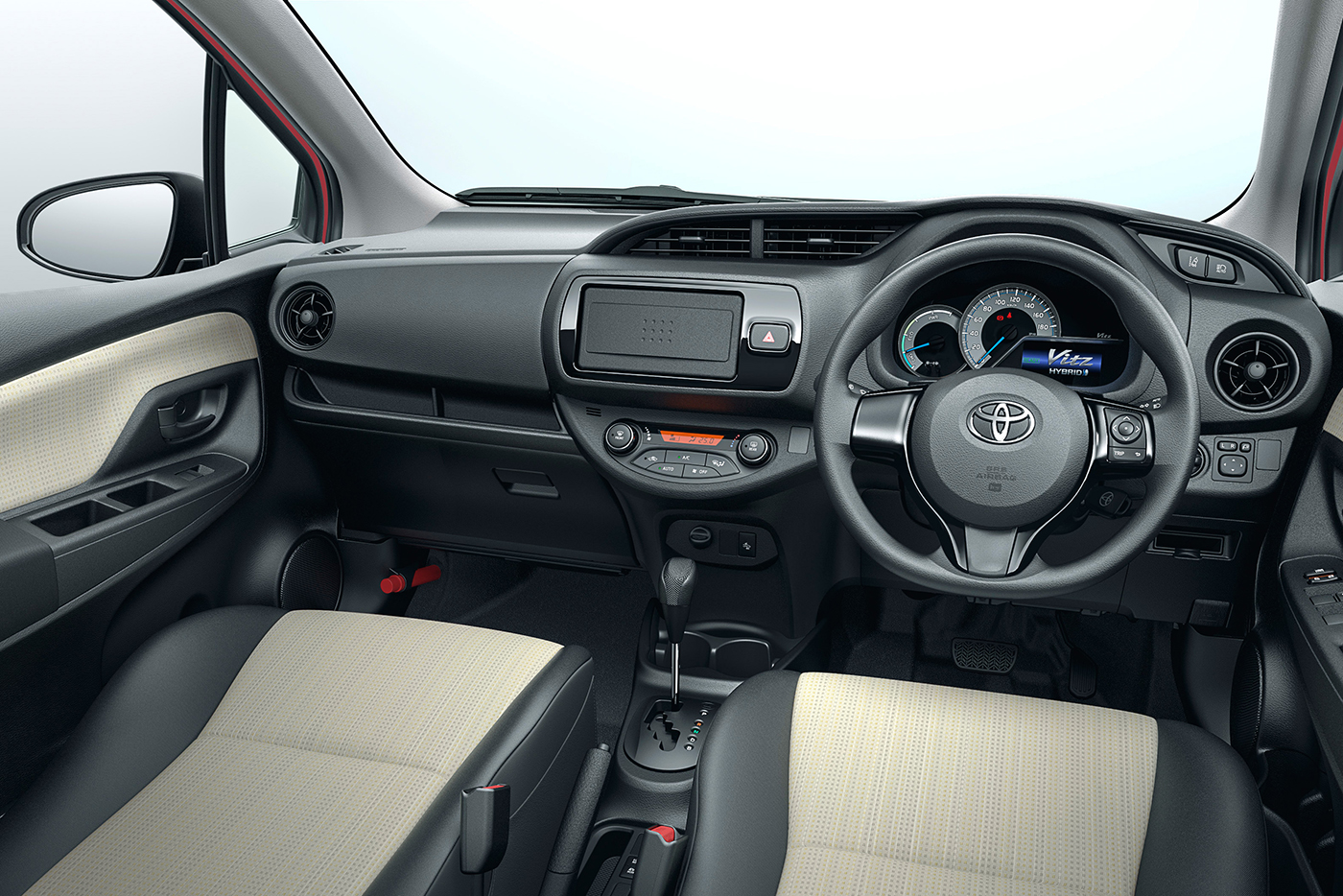 toyota-yaris-2017-10.jpg