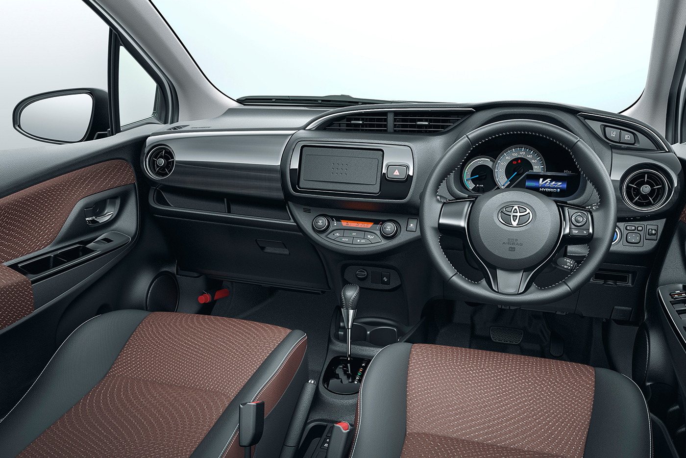 toyota-yaris-2017-7.jpg