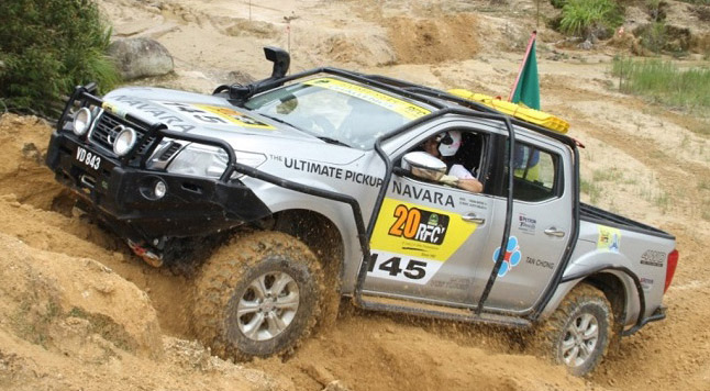 nissan-navara-in-ranforest-challenge-2-1.jpg