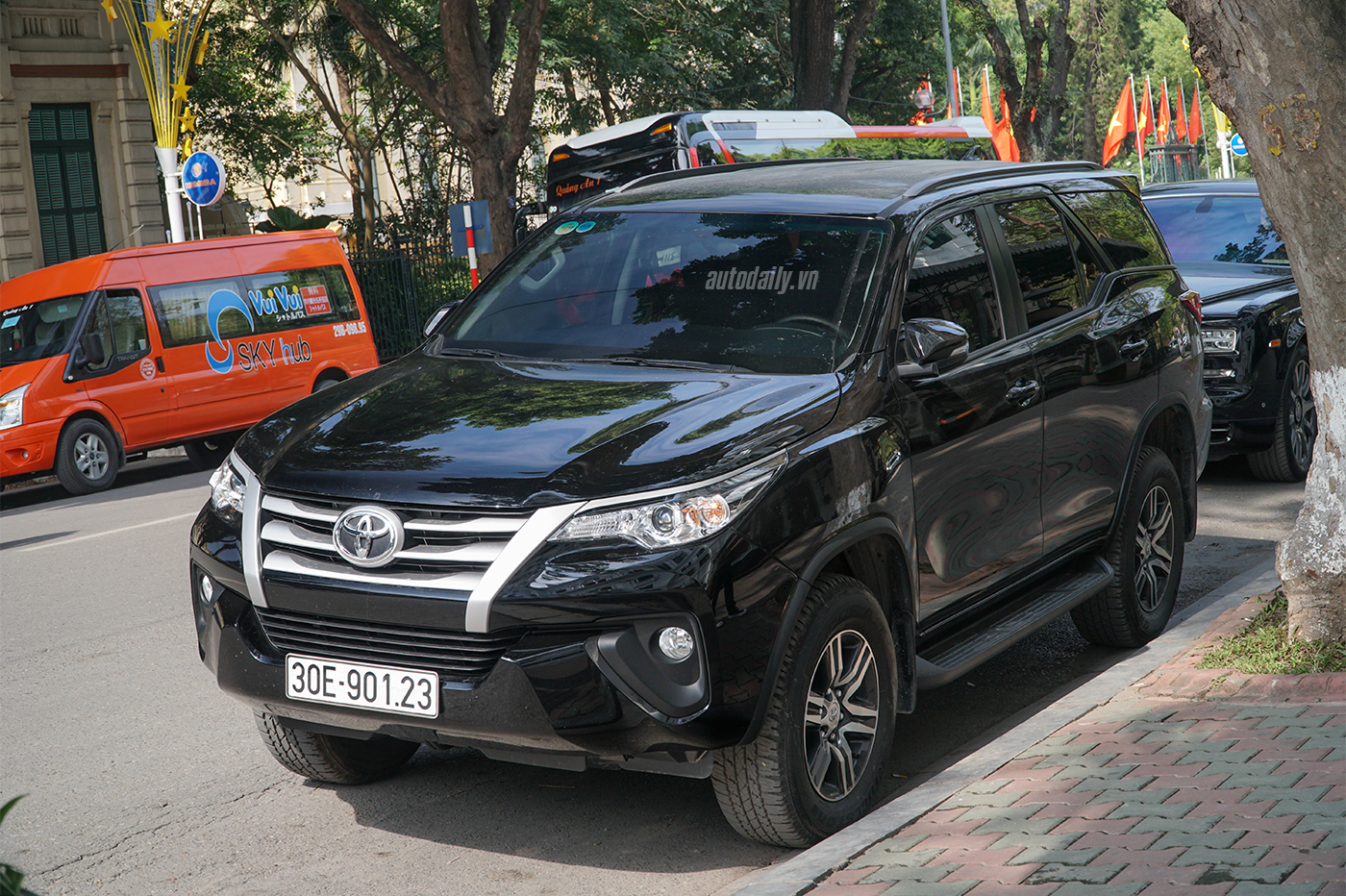 fortuner-2016-3.jpg