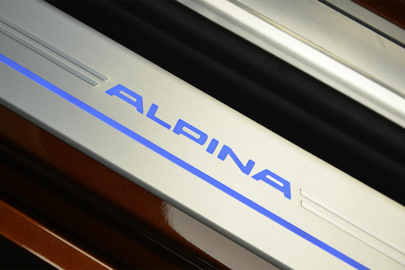 alpina-b7-bi-turbo-chestnut-brown-24.jpg