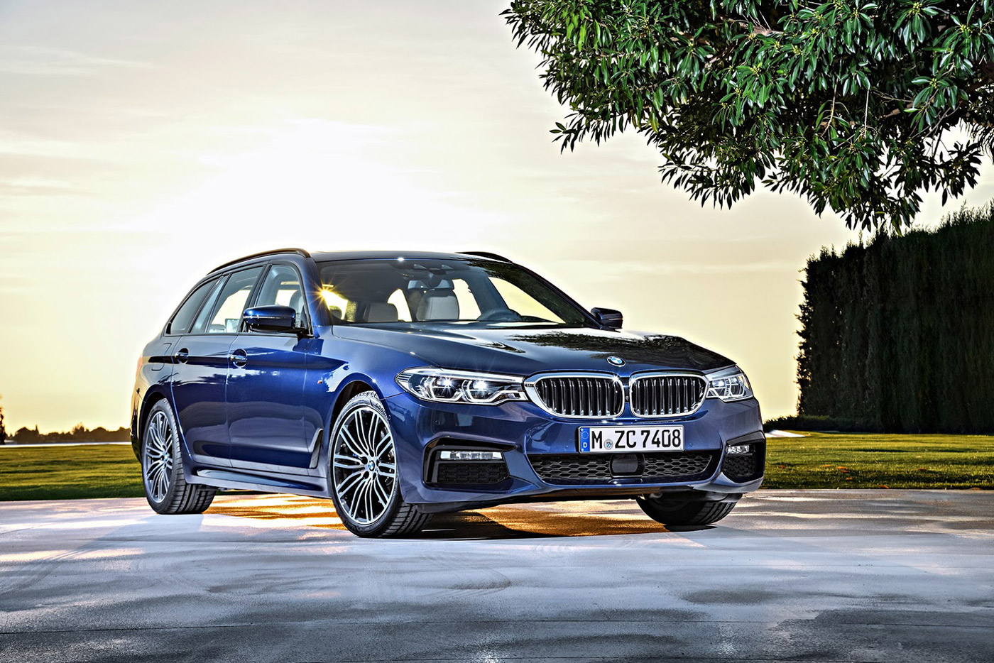 2018-bmw-5-series-touring-39.jpg