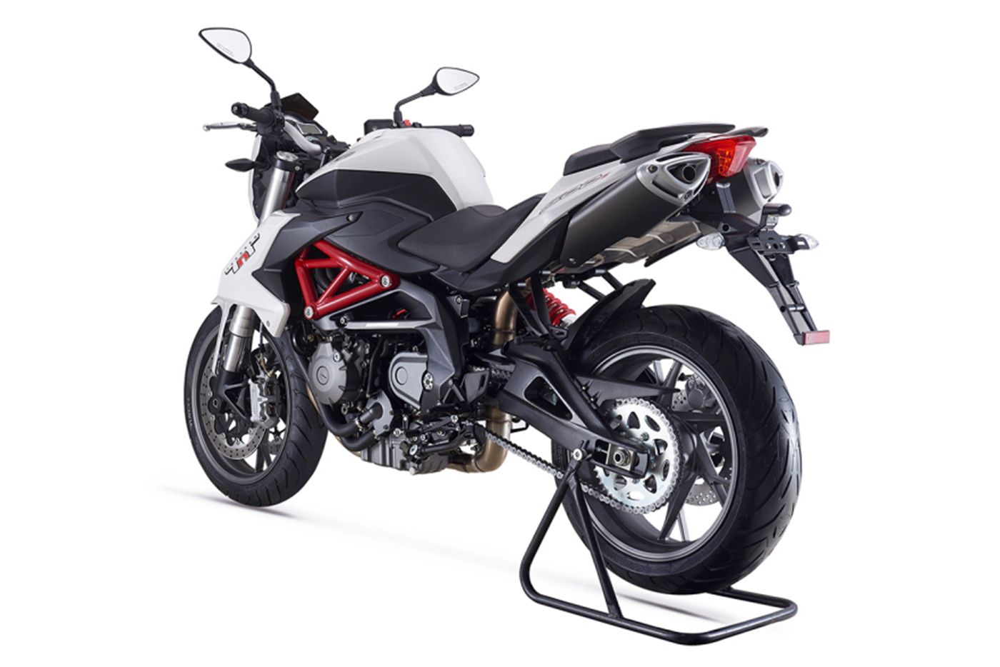 benelli-tnt600-2017-6.jpg