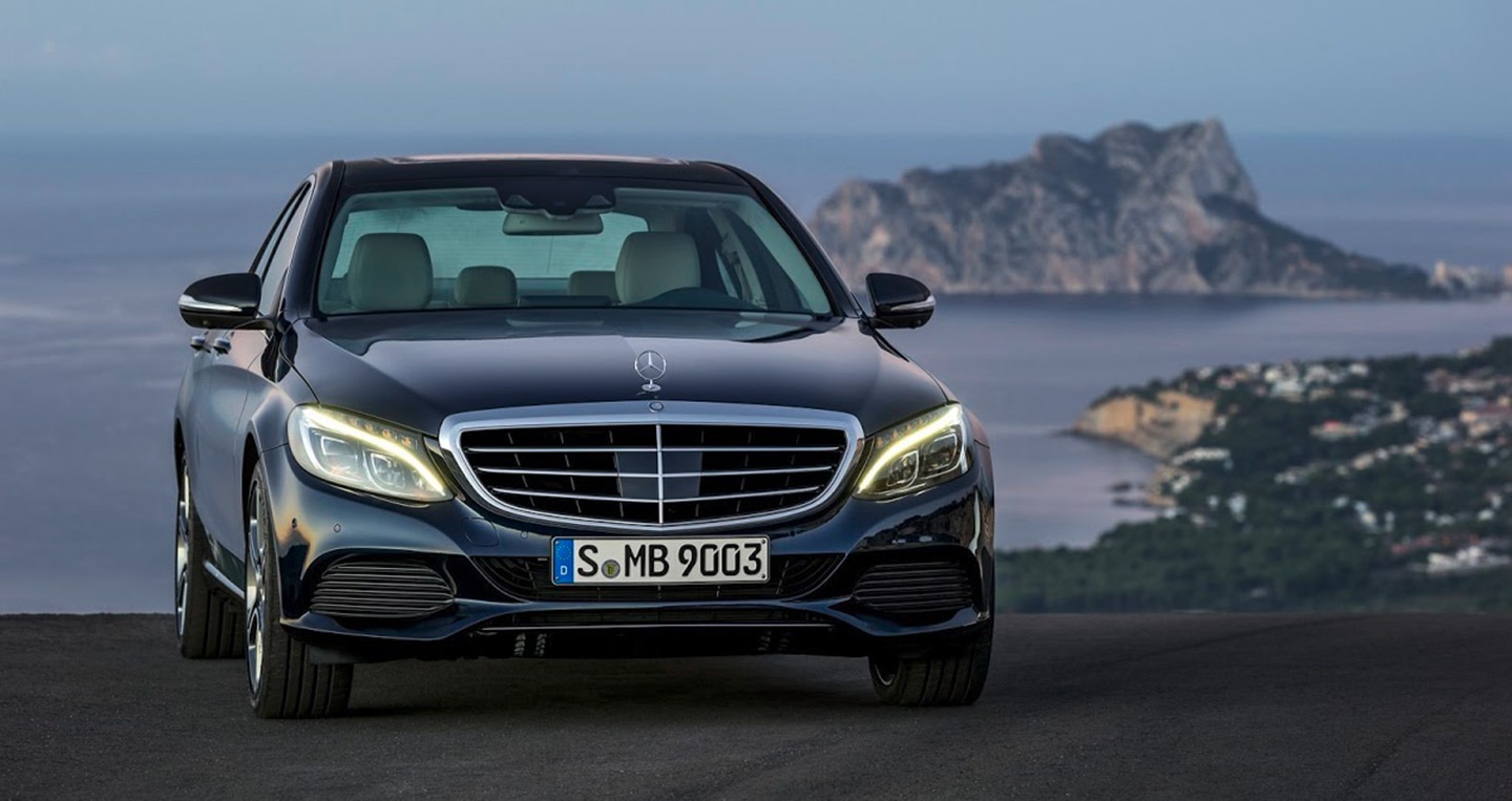 Mercedes khởi đầu năm 2017 "như mơ" tại Mỹ