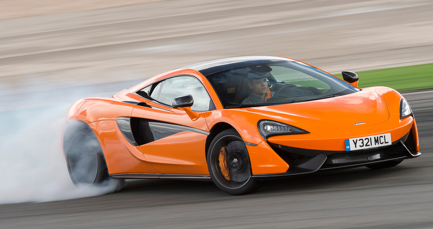 2016-mclaren-570s-front-three-quarter-in-motion-06.jpg