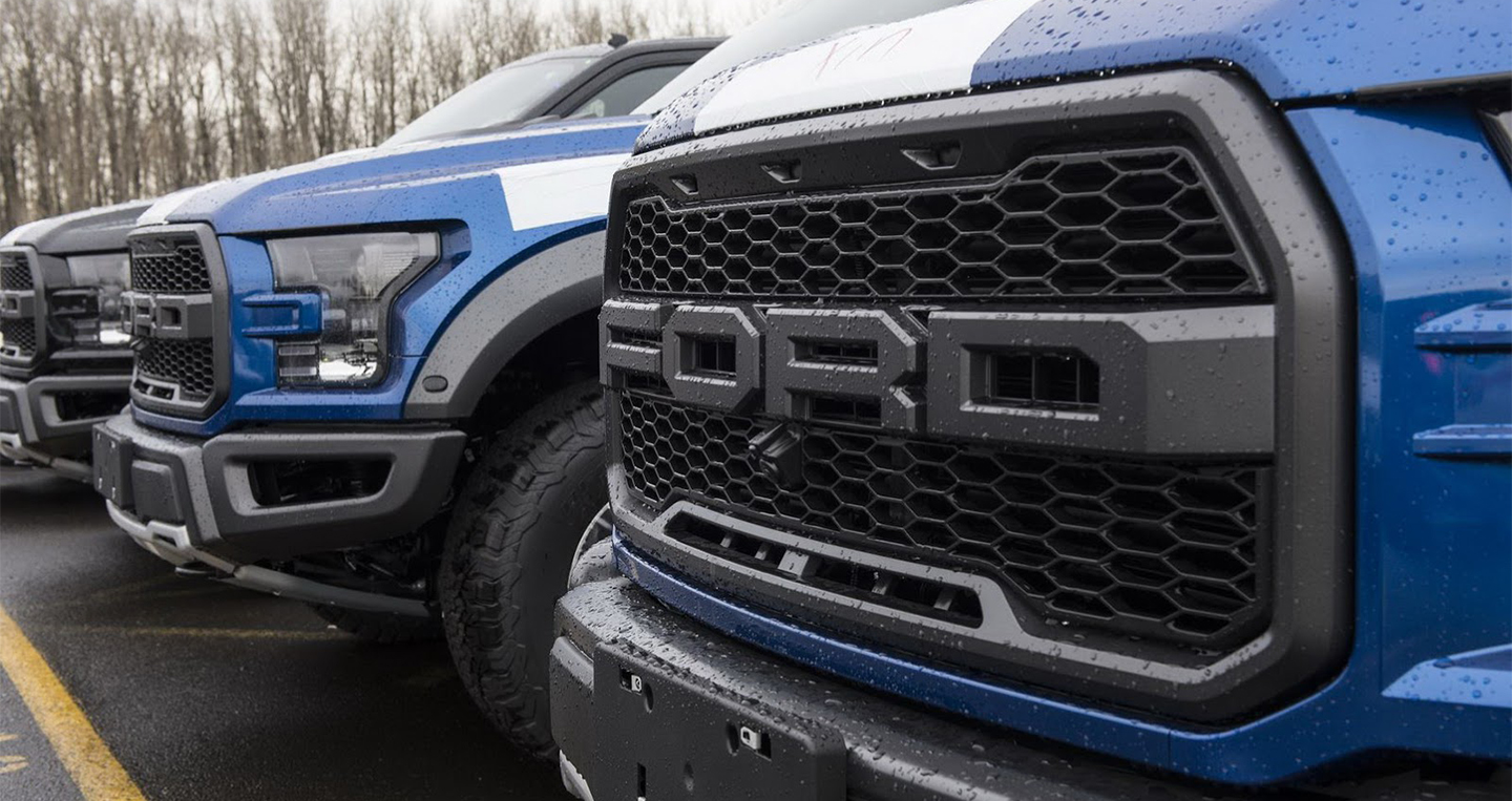 ford-f150-raptor-shipping-china-1.jpg