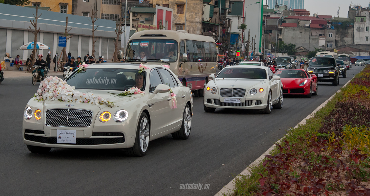 Đám cưới toàn siêu xe và xe sang tại Hà Nội