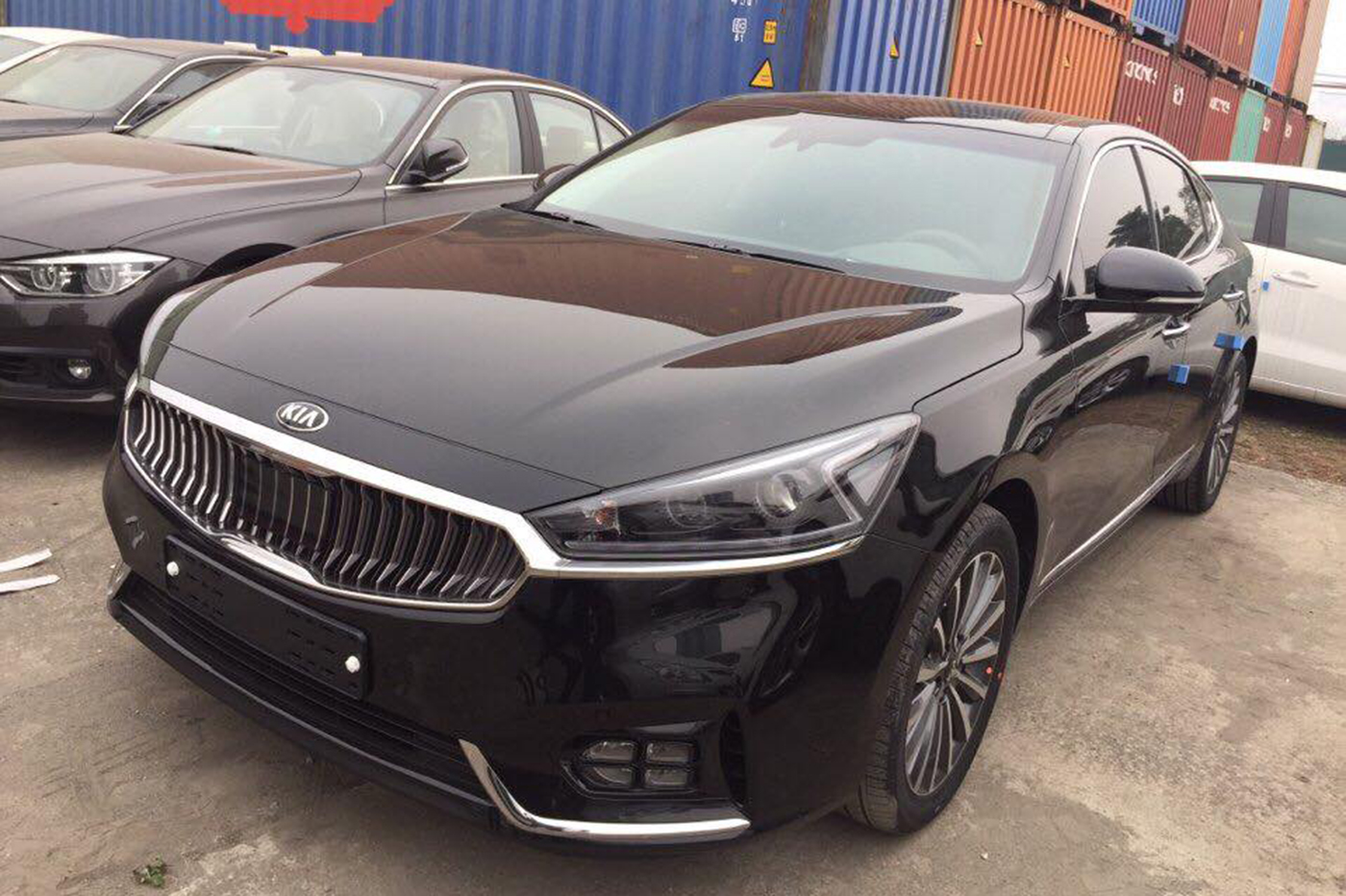 kia-k7-2017-1.jpg