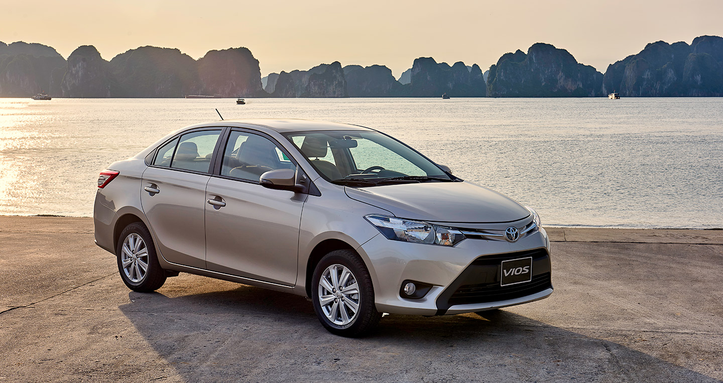 Không giảm giá, xe Toyota vẫn bán chạy