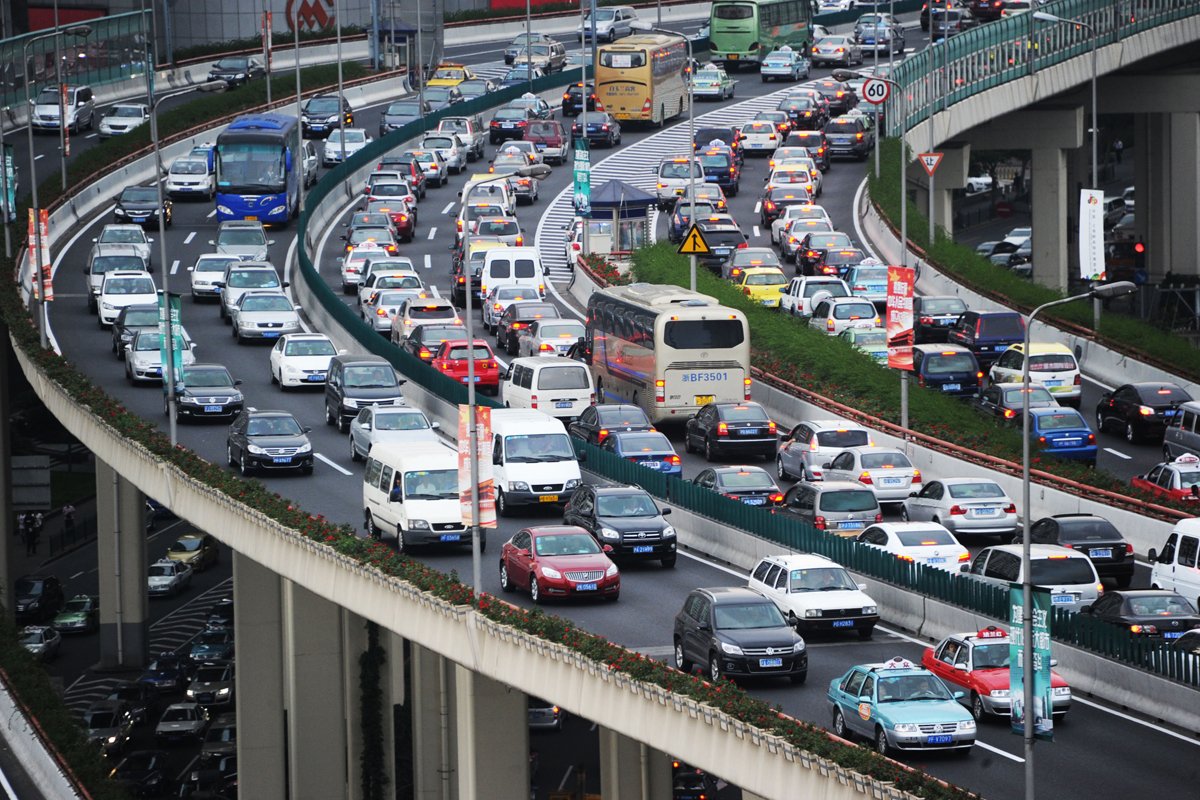Người Trung Quốc mua bao nhiêu ôtô mỗi tháng?