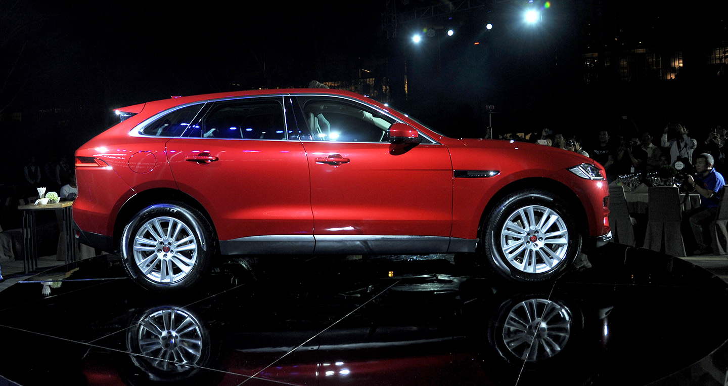 jaguar-f-pace-3.jpg