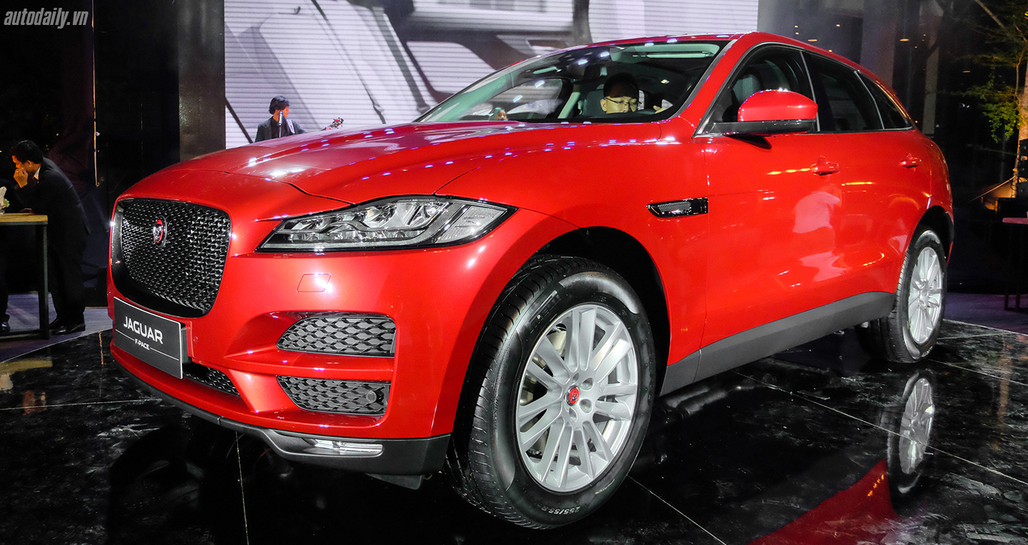 Xem thêm ảnh mẫu SUV hạng sang Jaguar F-PACE tại Việt Nam jaguar-f-pace-suv-30.jpg