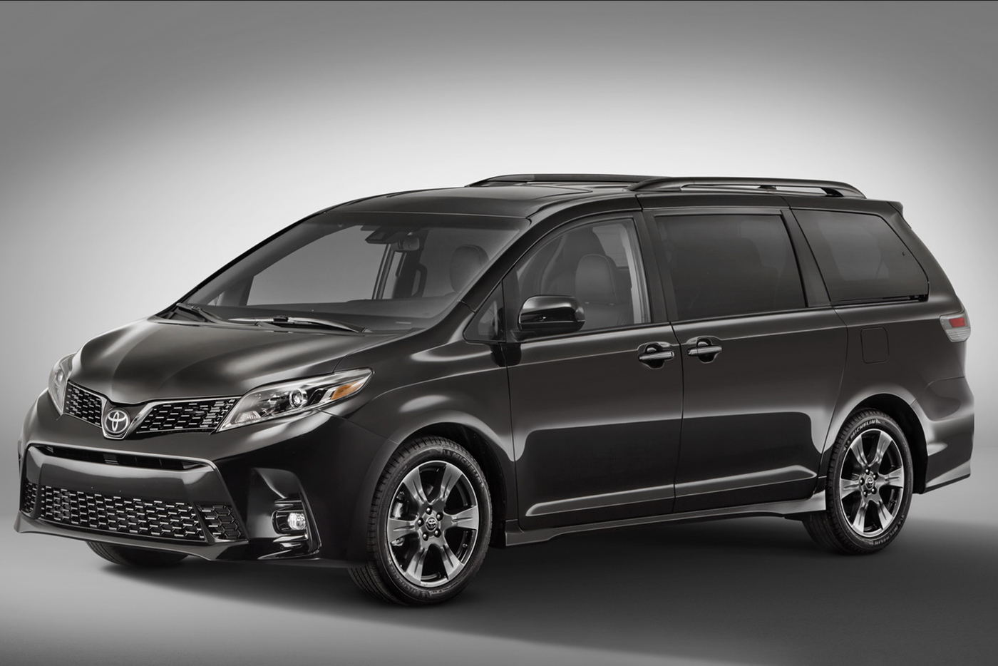 toyota-sienna-2018-5.jpg