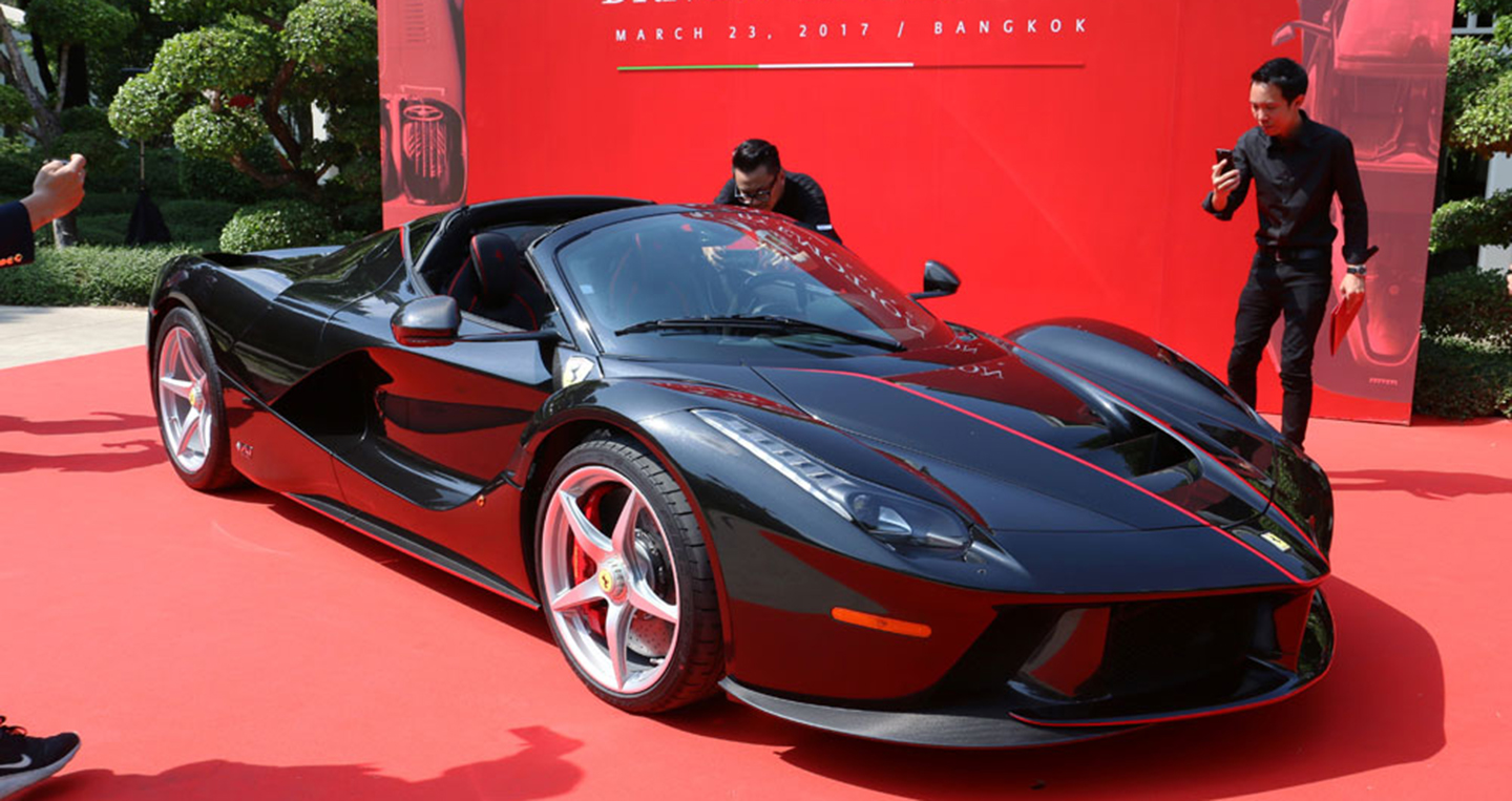 ferrari-laferrari-aperta-08.jpg