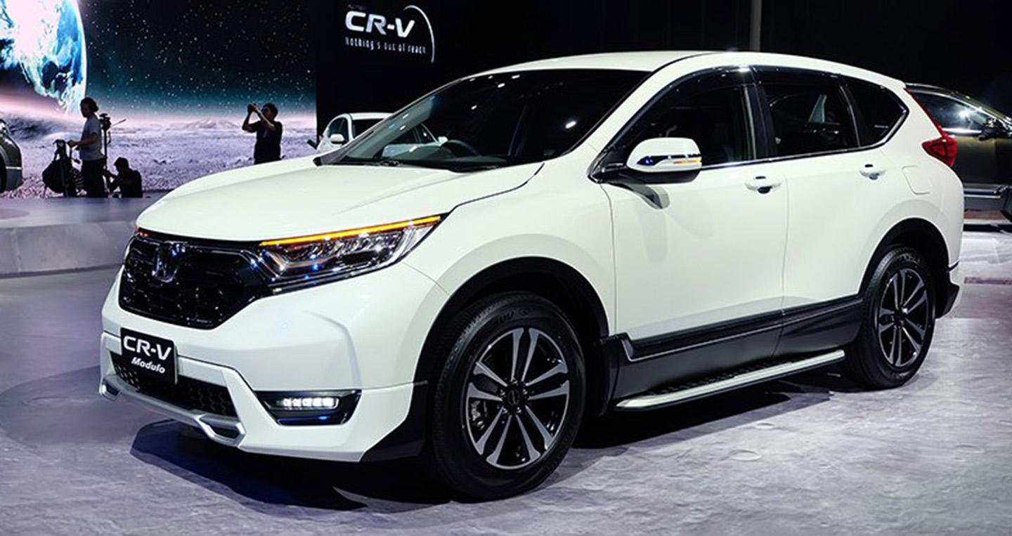 2017-honda-cr-v-modulo-front-three-quarter-launched.jpg