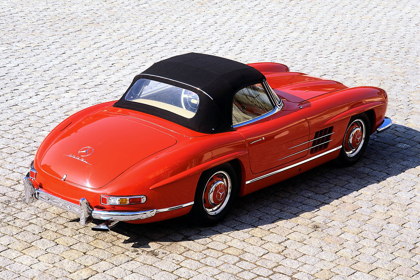 mercedes-300sl-roadster-60th-8.jpg