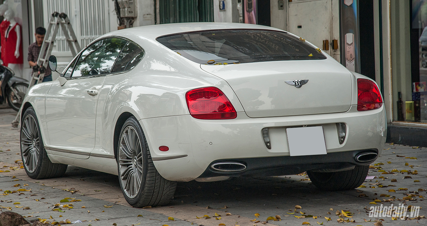 bentley-mat-guong-2.jpg