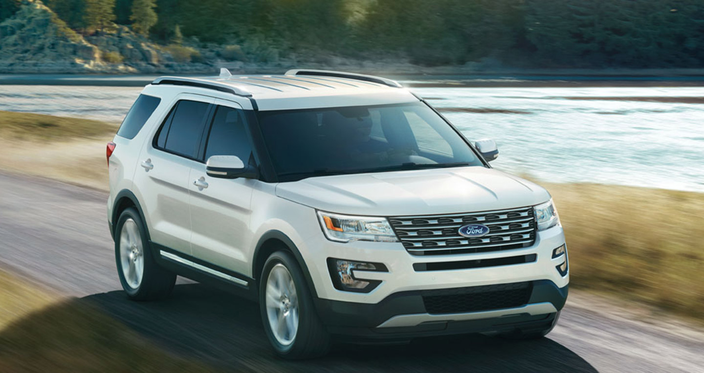 ford-explorer-duoc-nhap-khau-tu-my-la-mau-xe-suv-co-trung-hang-sang-ban-chay-nhat-tai-vietnam-hien-nay.jpg