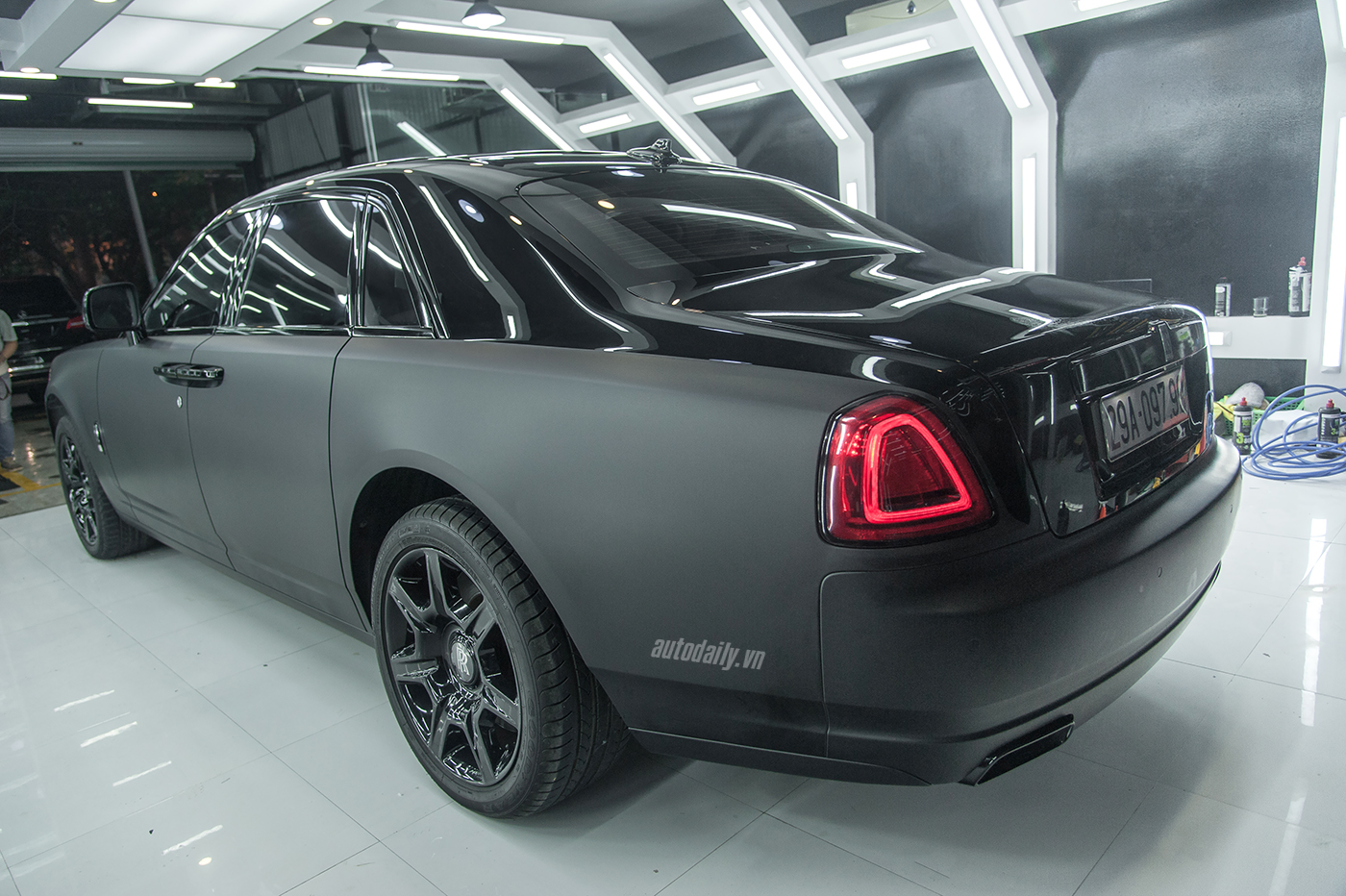 rolls-royce-ghost-16.jpg